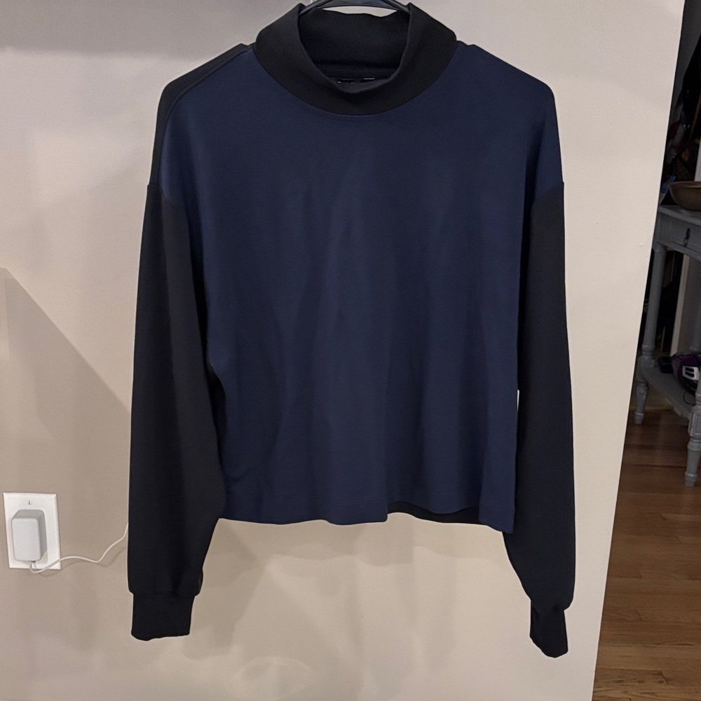 Athleta Navy Mock Neck Sweatshirt | Lightweight Performance Pullover | Medium - Picture 6 of 7